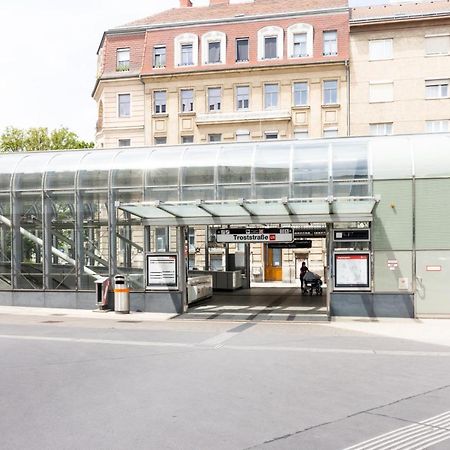 Studio Vienna Central Station Buitenkant foto