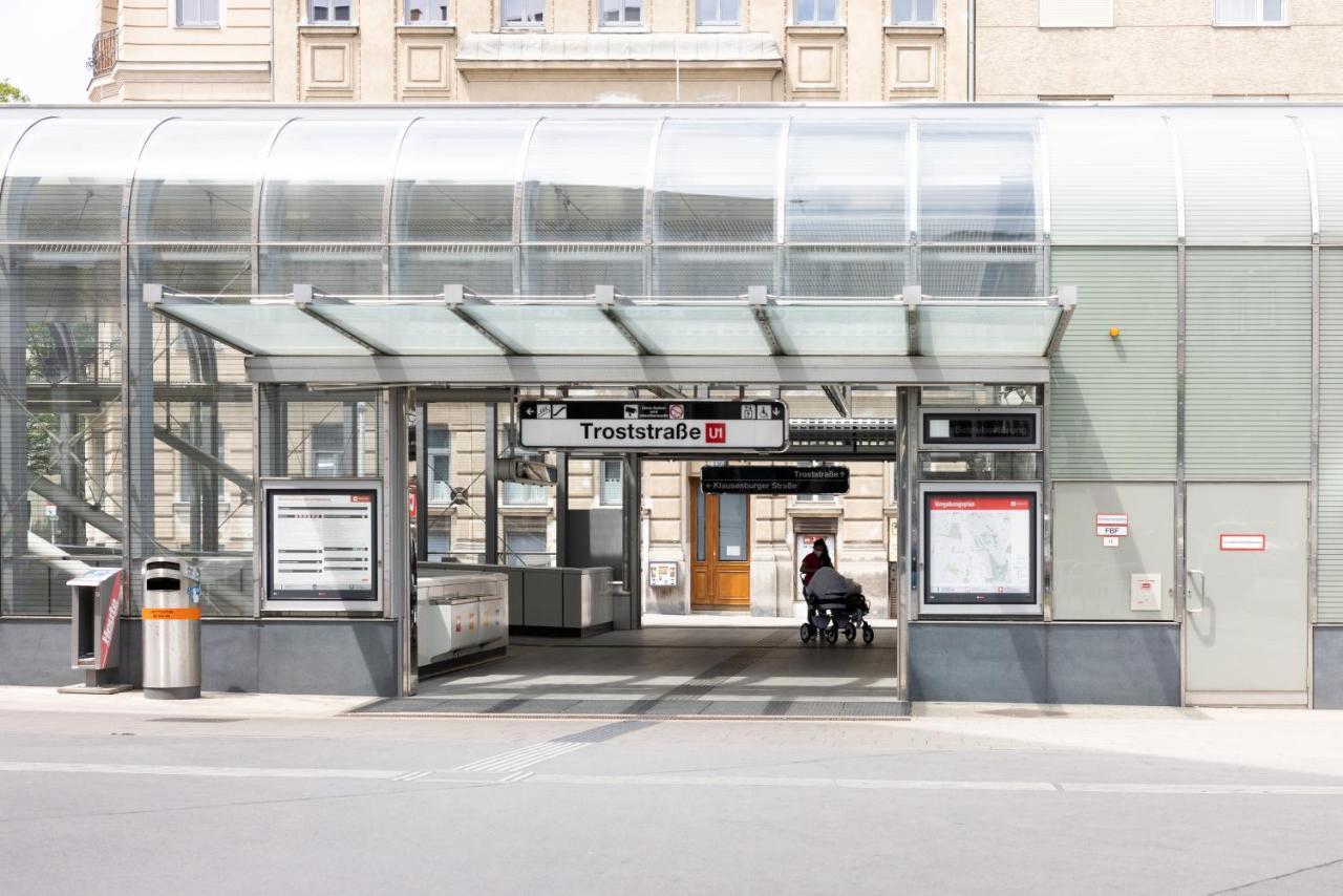 Studio Vienna Central Station Buitenkant foto
